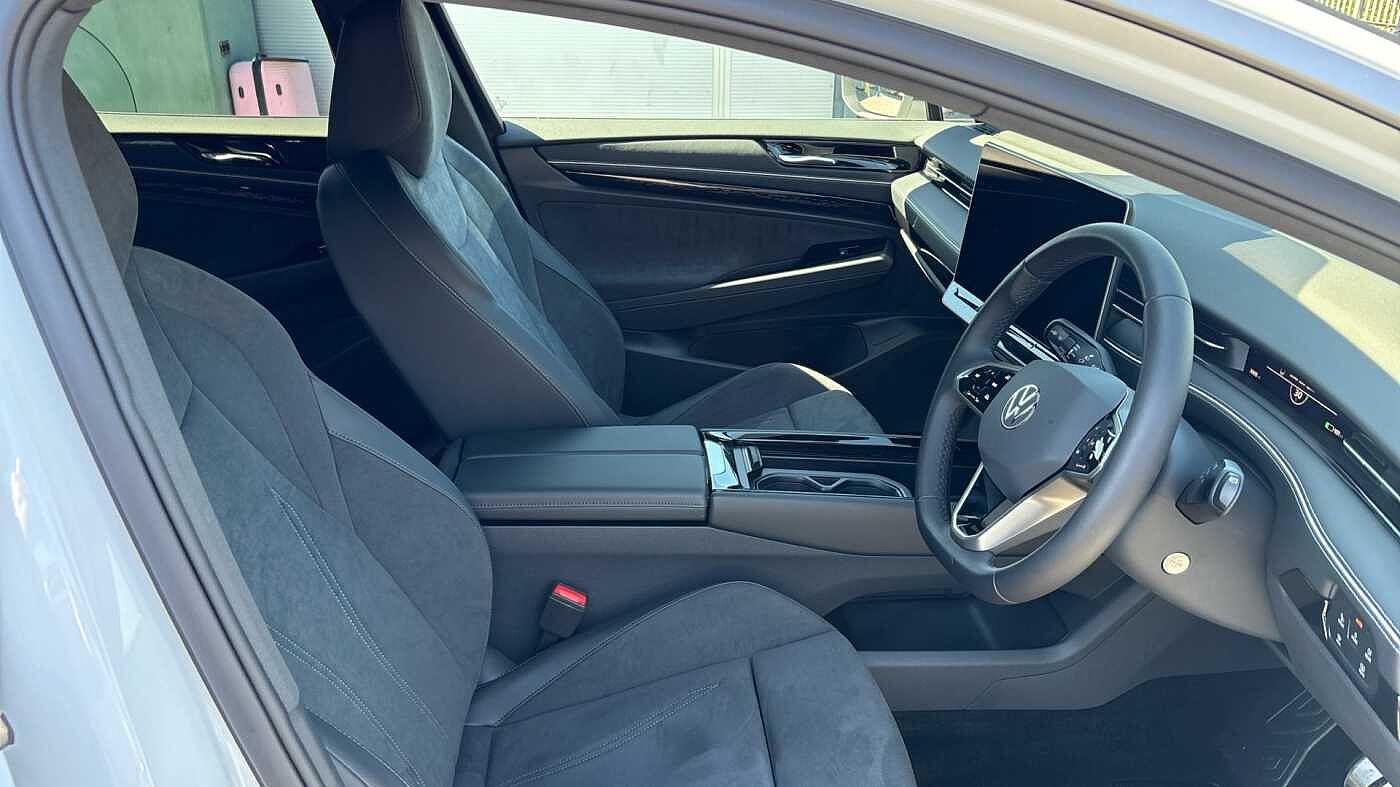 Volkswagen ID.7 210kW Match Pro 77kWh 5dr Auto Electric Hatchback