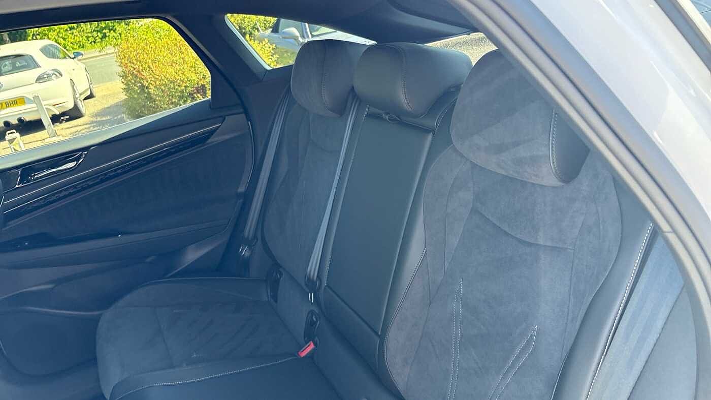 Volkswagen ID.7 210kW Match Pro 77kWh 5dr Auto Electric Hatchback