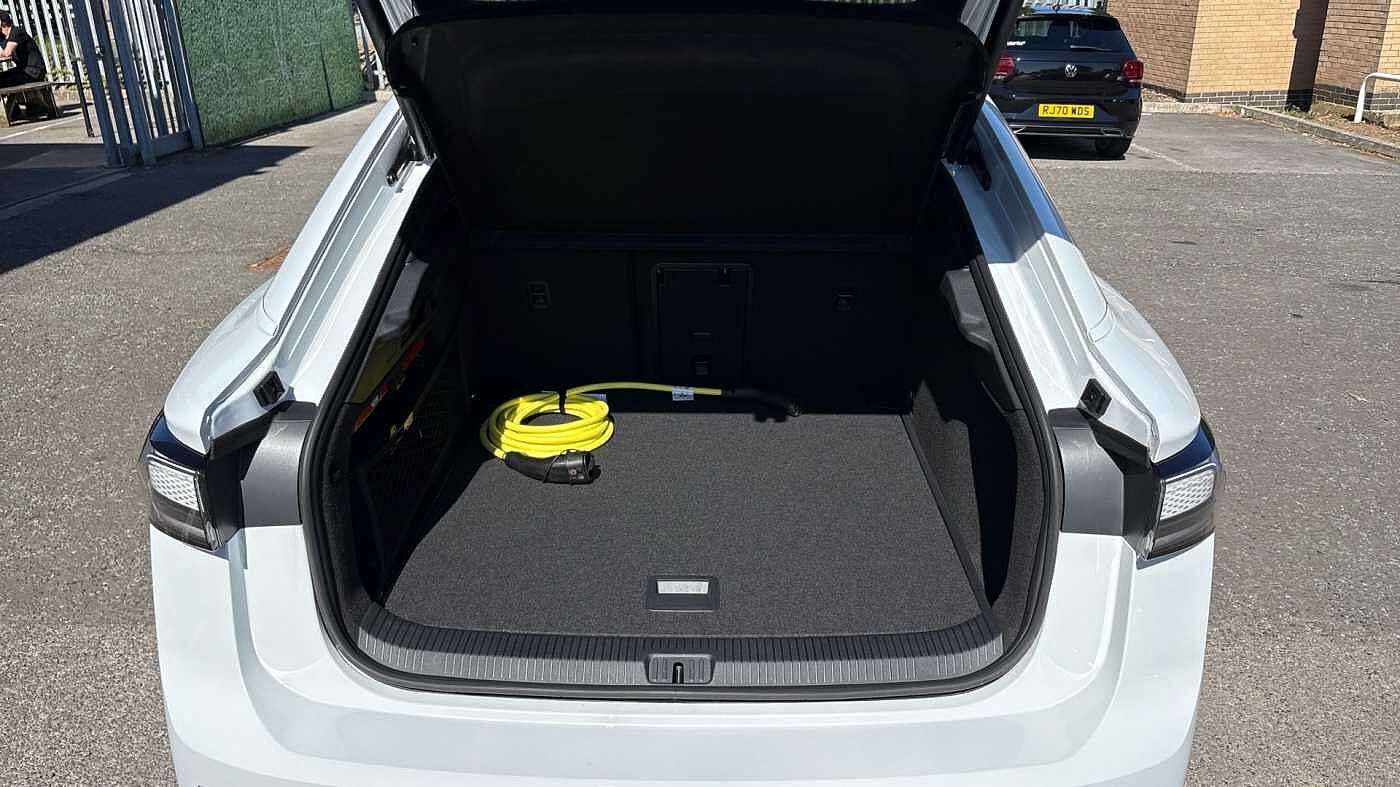 Volkswagen ID.7 210kW Match Pro 77kWh 5dr Auto Electric Hatchback