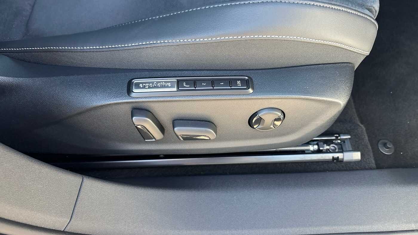 Volkswagen ID.7 210kW Match Pro 77kWh 5dr Auto Electric Hatchback