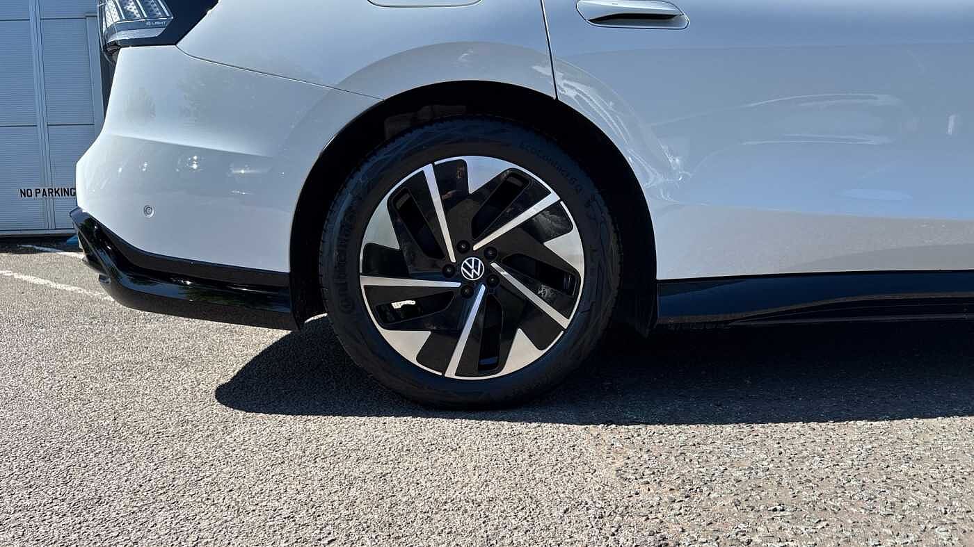 Volkswagen ID.7 210kW Match Pro 77kWh 5dr Auto Electric Hatchback